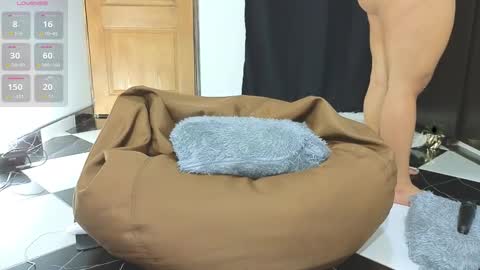 S A M A N T A   online show from March 6, 11:09 am