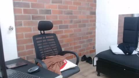 SAMANTHA online show from April 21, 2:51 am