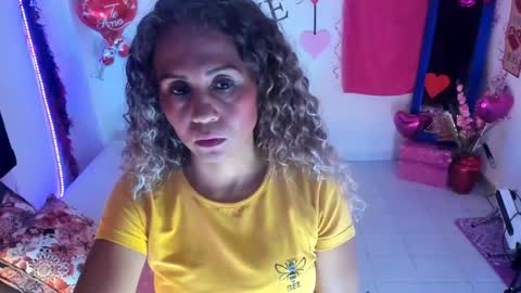 Snapshot of samantha__smile__ chatting on February 11, 3:08 am Samanthasmile online show from February 11, 3:08 am