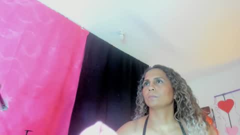 Snapshot of samantha__smile__ chatting on February 8, 11:22 am Samanthasmile online show from February 8, 11:22 am