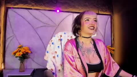 Samantha Smitth online show from June 2, 4:14 am