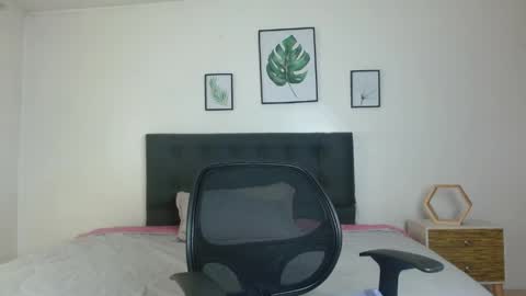 samanthachop online show from May 12, 4:05 pm