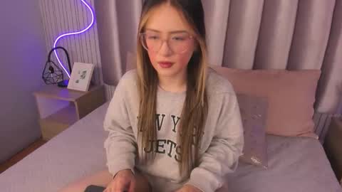 Alejandra  online show from October 28, 12:39 pm