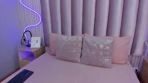 Alejandra  online show from November 15, 12:18 pm