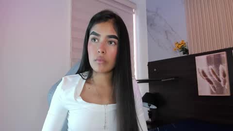 Snapshot of samara_as chatting on October 6, 1:29 pm samara_as online show from October 6, 1:29 pm