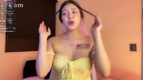 Snapshot of samara_lam chatting on February 23, 5:01 am Sammy  online show from February 23, 5:01 am