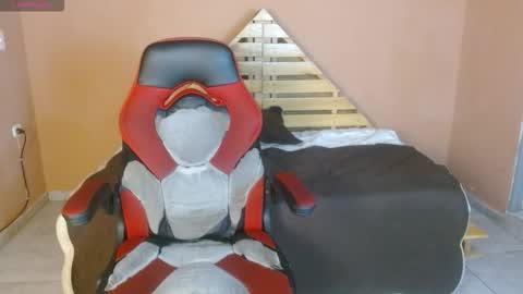 SAM DREAD online show from February 17, 11:48 pm