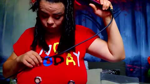     online show from January 10, 9:20 pm