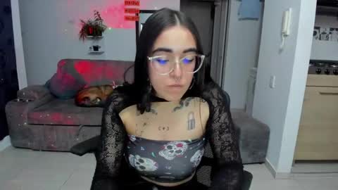 SARA online show from April 21, 3:24 am