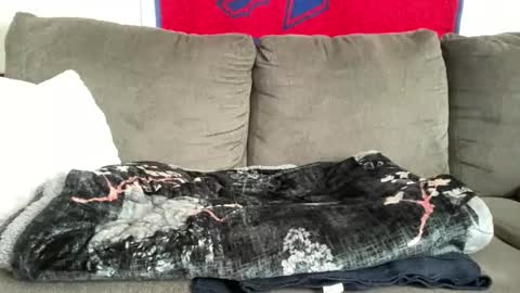Playful Sammie online show from June 7, 8:25 pm
