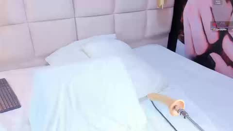 sammy_liz2 online show from March 12, 2:32 pm