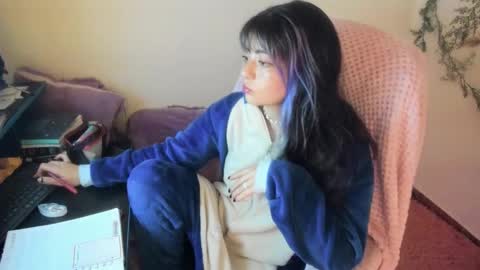   online show from September 24, 11:06 am