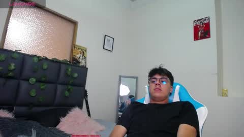 samuel_dark online show from April 9, 3:10 am