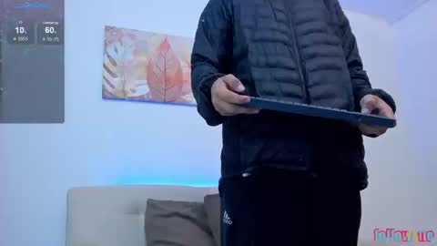 Snapshot of samuel_up chatting on September 12, 4:47 am Samuel online show from September 12, 4:47 am