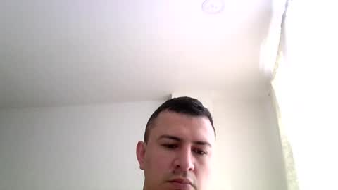 samuelzapata1 online show from July 31, 7:15 pm
