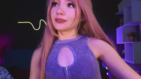 Sandy  online show from March 8, 1:28 am