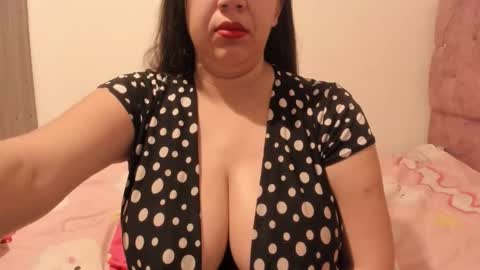 sandraclarkx69 online show from April 17, 11:45 am