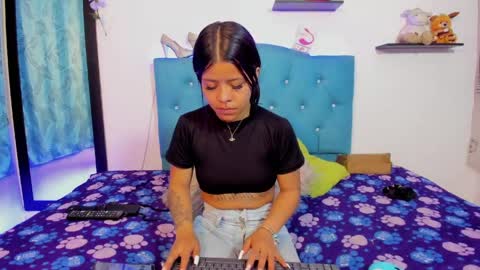 Sandy online show from April 14, 10:57 pm