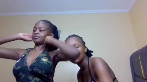 Snapshot of sandy_bby1 chatting on October 10, 1:55 am sandy online show from October 10, 1:55 am