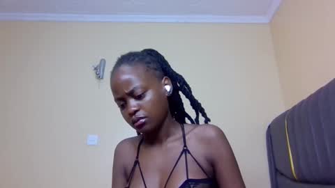 Snapshot of sandy_bby1 chatting on October 9, 1:55 am sandy online show from October 9, 1:55 am