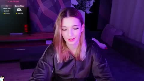 Snapshot of sandy_belle88 chatting on September 27, 9:56 pm sandy_belle88 online show from September 27, 9:56 pm