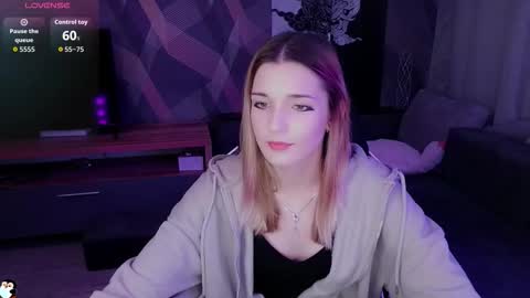 sandy_belle88 online show from November 4, 8:32 pm