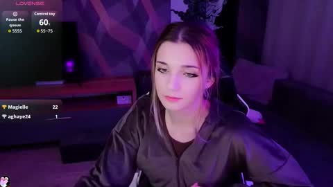 Snapshot of sandy_belle88 chatting on September 29, 7:13 pm sandy_belle88 online show from September 29, 7:13 pm