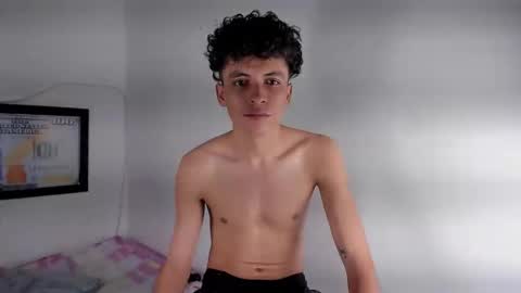 sandy_straw online show from March 18, 3:29 pm