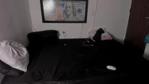 sandy_straw online show from March 12, 8:01 pm