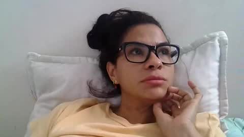 sandycrus112021 online show from February 24, 4:04 pm