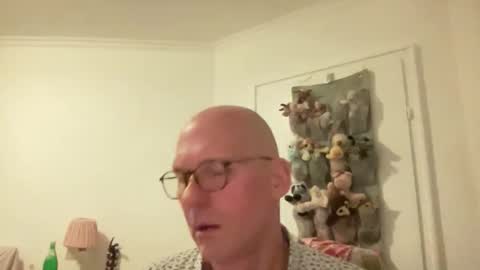 santaclausonice online show from November 28, 1:35 am