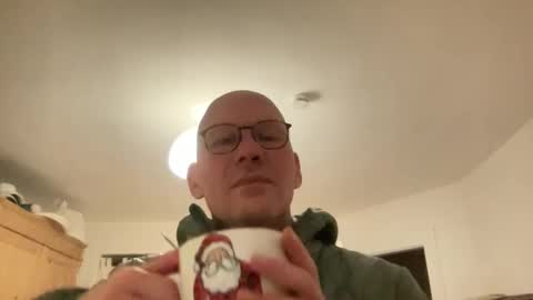 santaclausonice online show from November 24, 11:36 pm