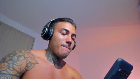 Santi Ferrer online show from May 20, 3:47 am