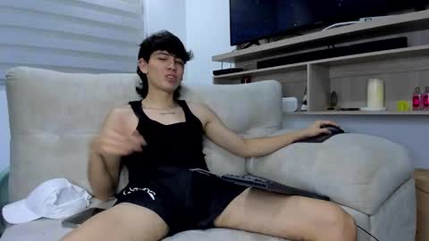 santi online show from November 13, 3:42 am