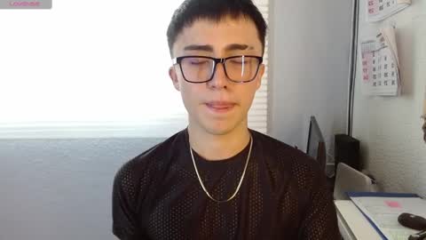 santi_fabulous online show from December 28, 9:40 pm