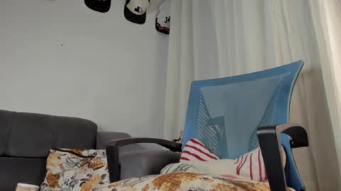 Snapshot of santi_xximo chatting on September 26, 10:29 pm Santiago online show from September 26, 10:29 pm