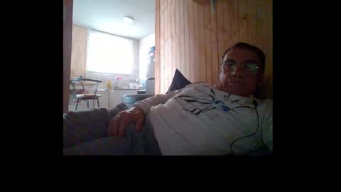 santiago_n online show from July 28, 9:14 pm