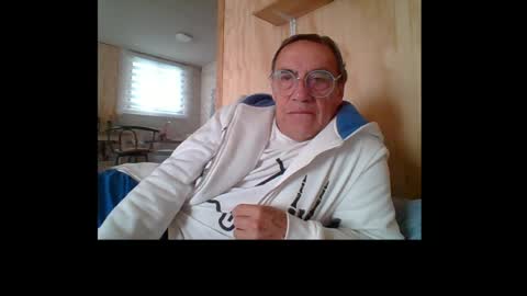 santiago_n online show from June 9, 3:33 pm