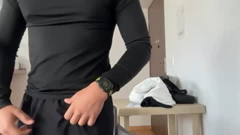 santiagomg_ online show from July 15, 9:08 pm