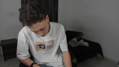 Julius Novachrono  online show from March 23, 1:10 am