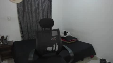 Julius Novachrono  online show from April 16, 12:44 am