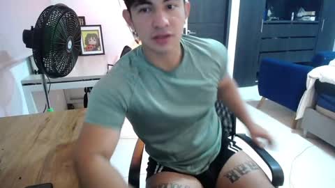 santii_jr online show from April 19, 11:29 pm