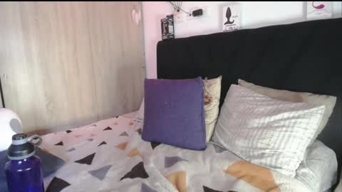 Santii online show from April 18, 7:58 pm