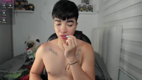 Mr. Santiago online show from March 31, 12:27 pm