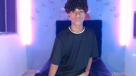 santiago online show from December 14, 1:16 pm