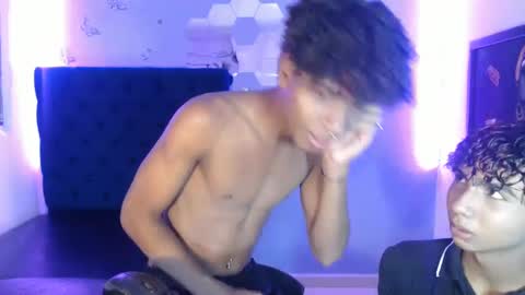 santiago online show from December 21, 1:21 pm