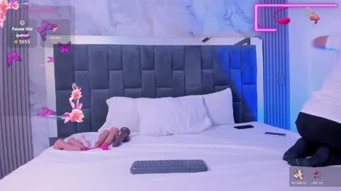 Santiago Carrington online show from April 9, 1:50 pm