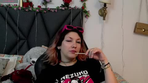 sanyaseraphine0 online show from April 18, 7:18 pm