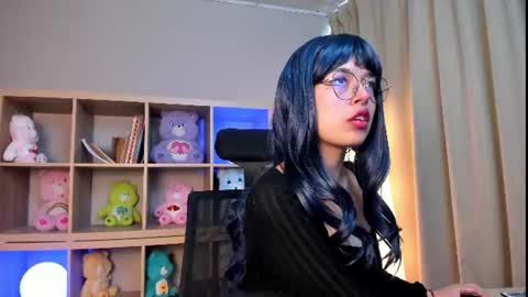 saphyralux online show from August 4, 8:16 pm