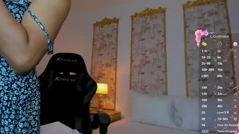 Sara online show from September 8, 8:19 pm